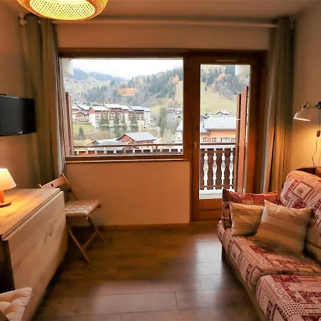 Douillet A La Montagne, 2-3 Pers., Balcon, Pres Des Commerces - Fr-1-342-262 Apartment